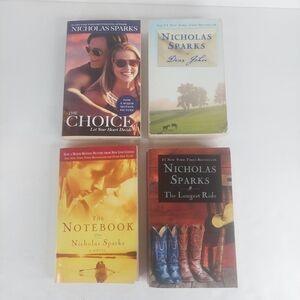 Nicholas Sparks Used Softcover Book Lot.